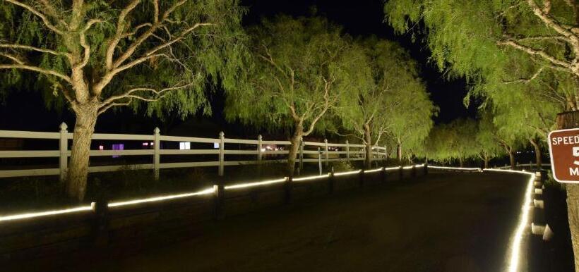 스위트 킹사이즈 침대, Peppertree Lane Ranch    Seven Acre Ranch In The Heart Of Wine Country