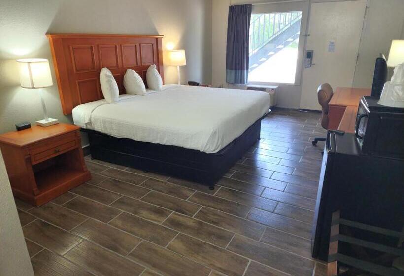 Стандартный Номер Кровать Кинг, Days Inn By Wyndham Hardeeville Near Hilton Head