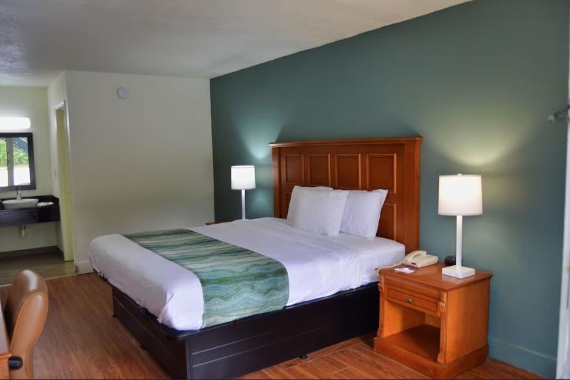 Стандартный Номер Кровать Кинг, Days Inn By Wyndham Hardeeville Near Hilton Head
