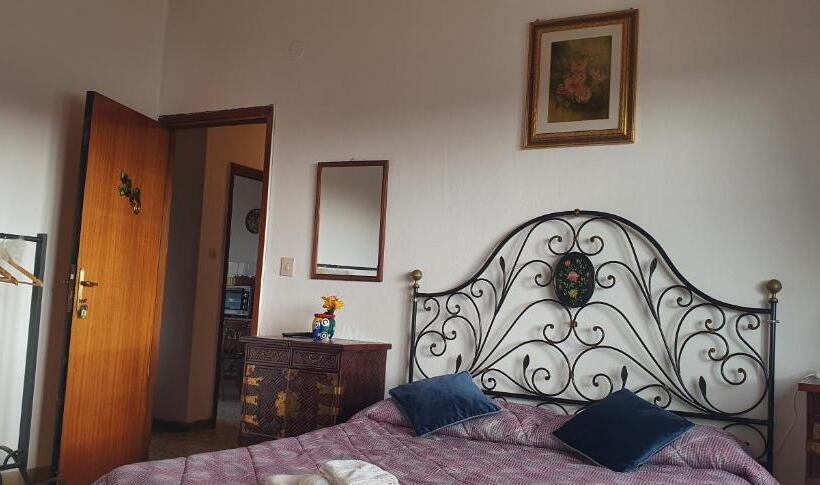 آپارتمان 2 خوابه, Il Centrale Guest House