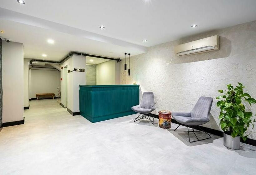 اتاق استاندارد با بالکن, Eluxi̇o Sui̇te