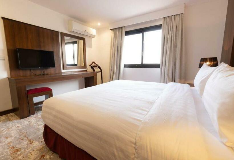 Quarto Estandar Cama King, Mira Business