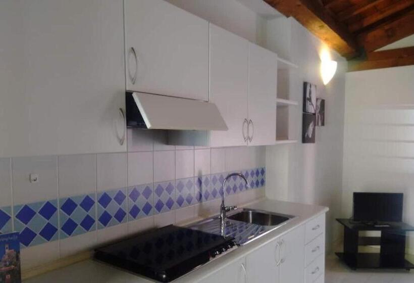 Студия Стандарт, Locanda La Cavallina