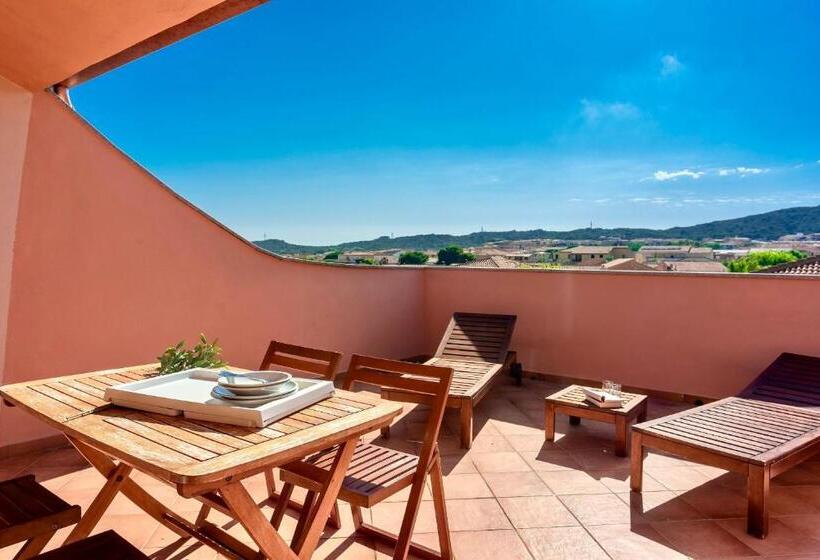 Escritório Superior, Apartments With Swimming Pool In Santa Teresa Di Gallura
