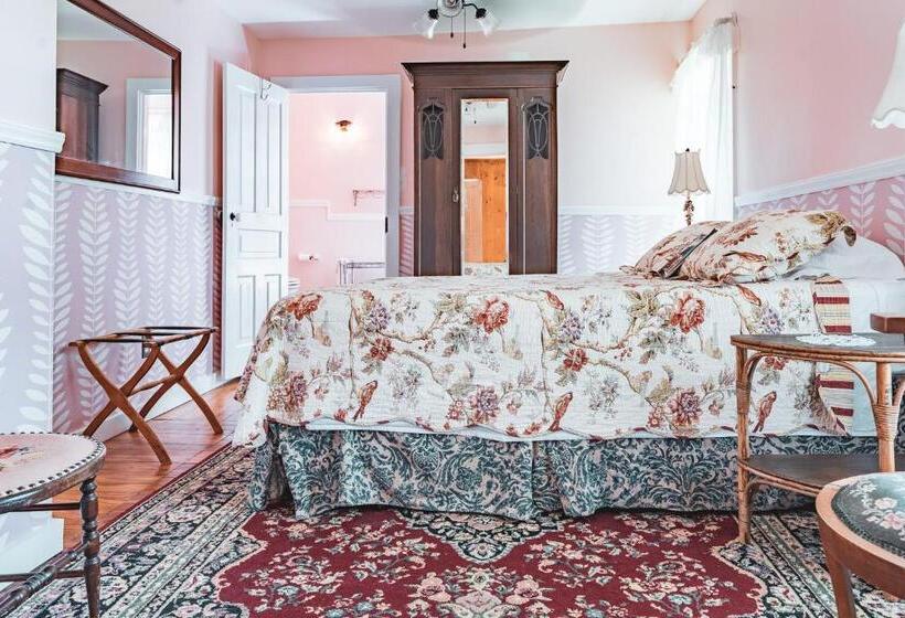 Номер Стандарт, Black Mountain Inn