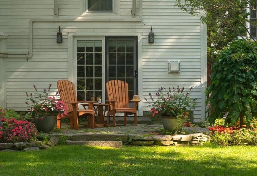 Номер Стандарт Вид на Сад, Camden Maine Stay Inn