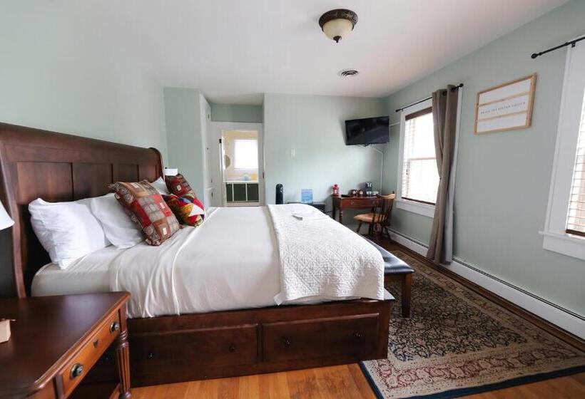 חדר סטנדרט עם מיטת קינג, Blacksburg Bed & Breakfast