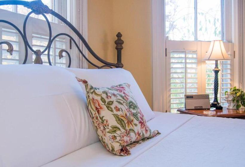 Стандартный Номер Кровать Кинг, Oak Hill On Love Lane Bed And Breakfast Inn