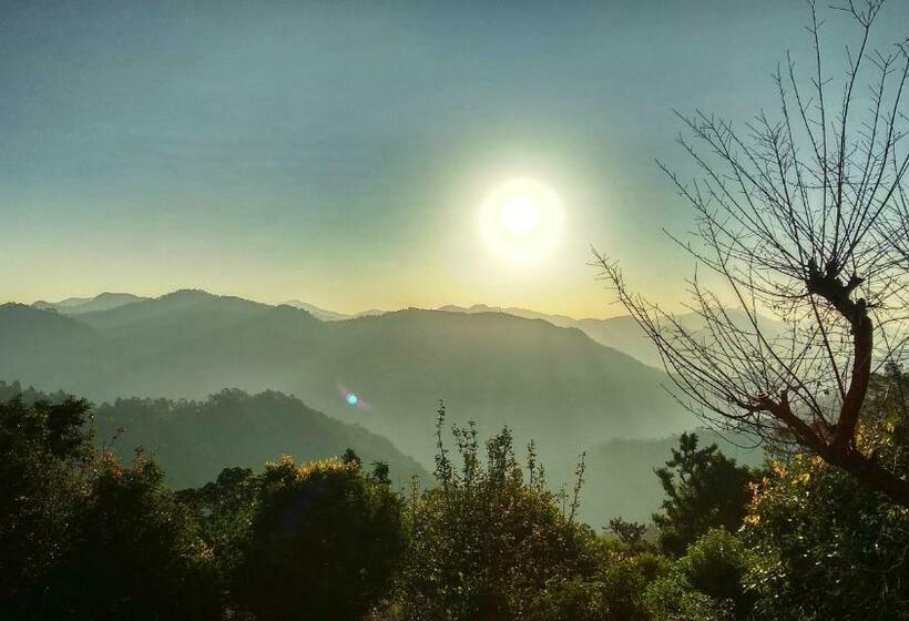 标准间带山景, Vista Hostel Jeolikote, Nainital