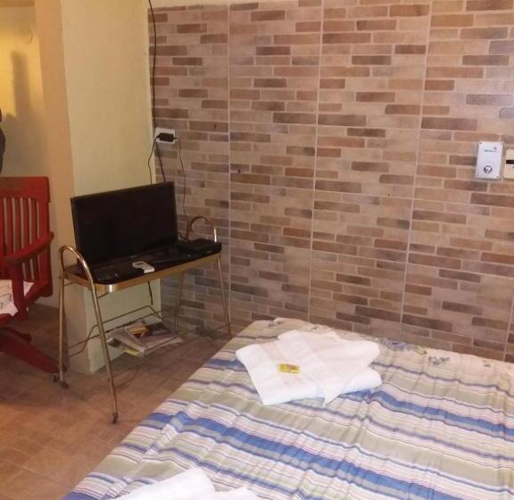 اتاق استاندارد یک نفره, Casa De La Y   B&b