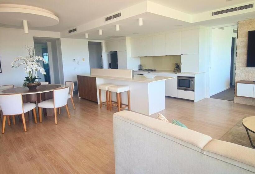Апартаменты 4 Спальни, The Beach Cabarita