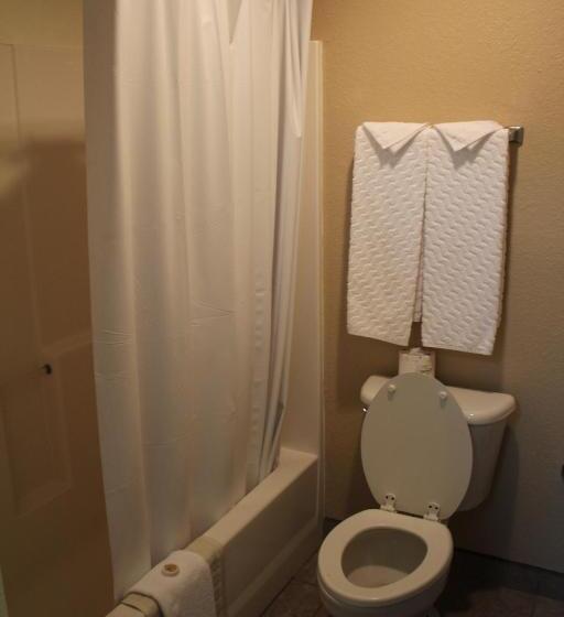 Студия Стандарт, Americas Best Value Inn & Suites Winnie