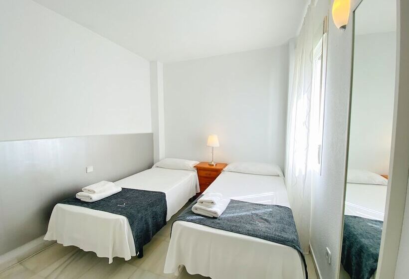 Апартаменты 3 Спальни, Serinamar  Los Naranjos De Marbella