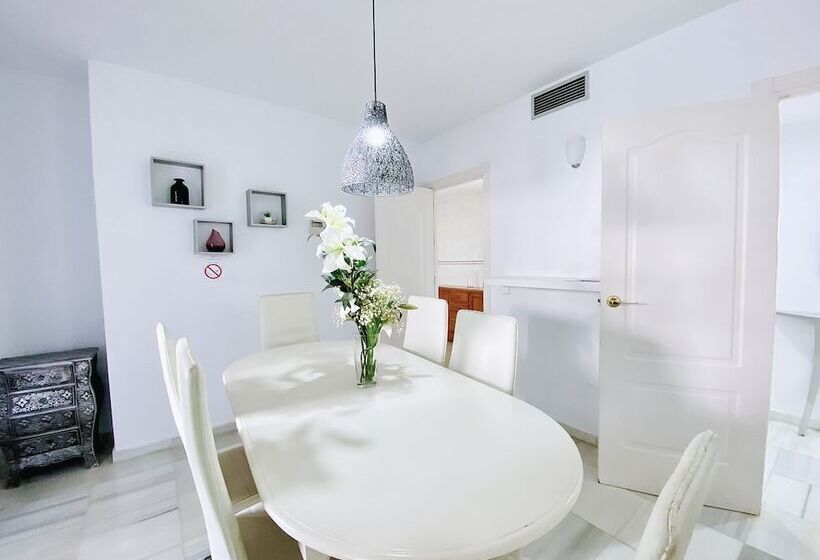 Апартаменты 3 Спальни, Serinamar  Los Naranjos De Marbella