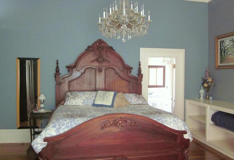 اتاق استاندارد, Baer House Inn