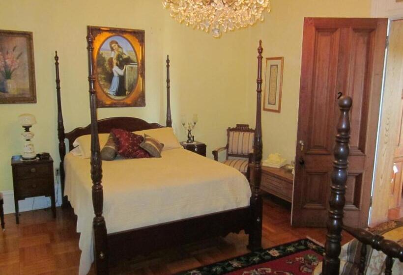 اتاق استاندارد, Baer House Inn