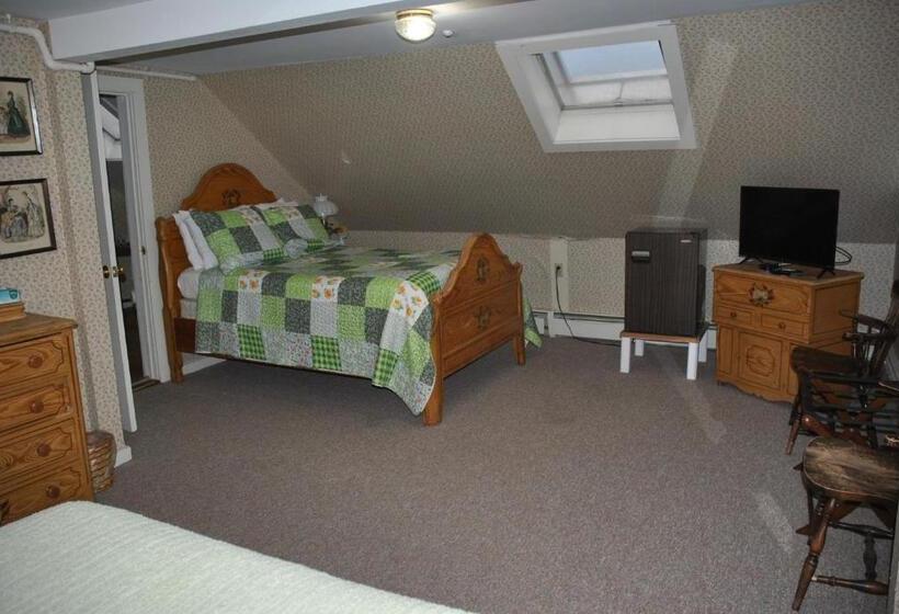 Четырехместный Номер Deluxe, Echo Lake Inn