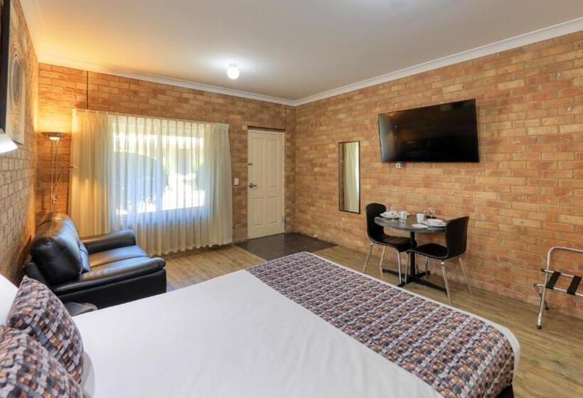 Номер Стандарт с Гидромассажем, Bridges On Meninya Motel & Apartments