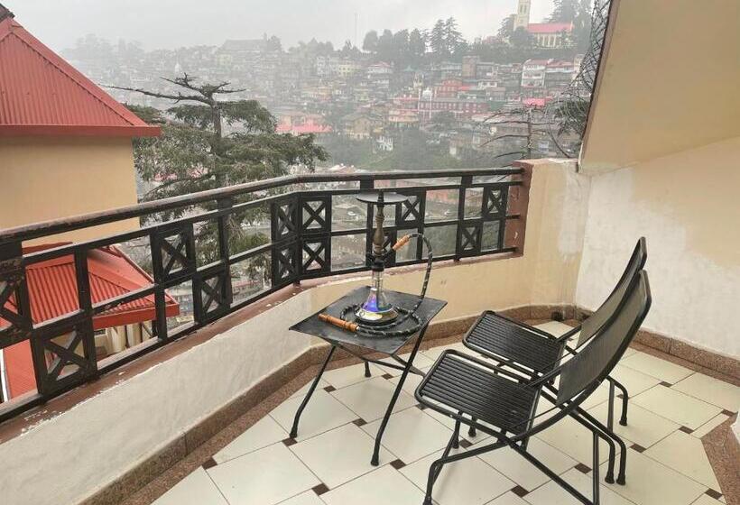 클럽 룸, Willow Banks   Boutique 4 Star Hotel On The Mall Road Shimla