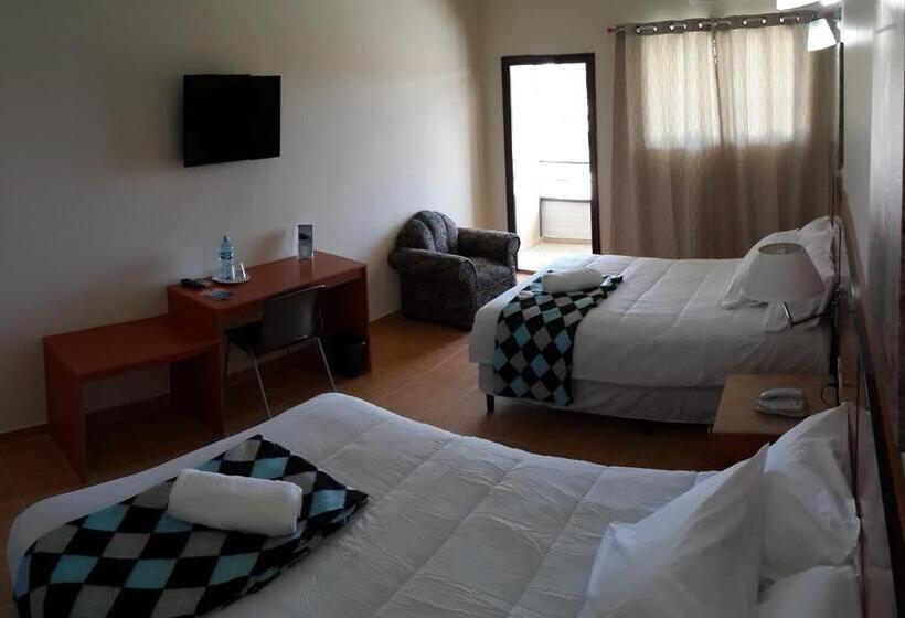 Номер Стандарт 2 Двуспальные Кровати, Express Inn Coronado & Camping