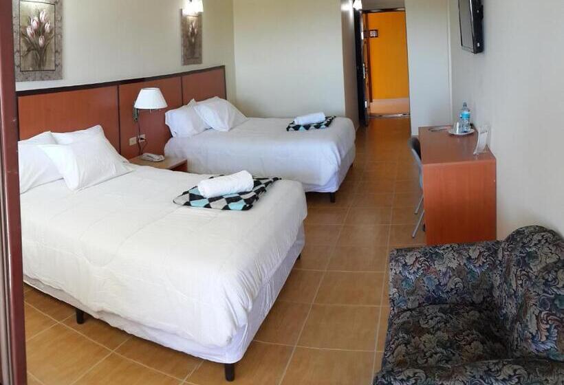 Номер Стандарт 2 Двуспальные Кровати, Express Inn Coronado & Camping