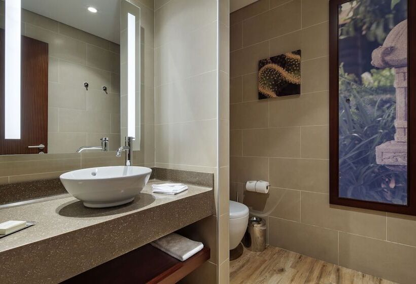 Семейный Номер, Hilton Garden Inn Corlu