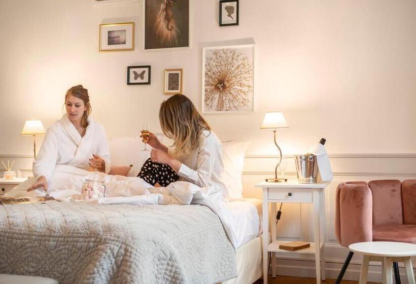 Номер Deluxe, Les Suites De Sautet