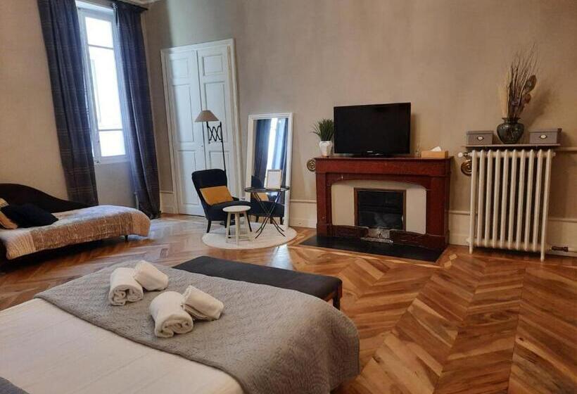 Президентский Люкс, Les Suites De Sautet