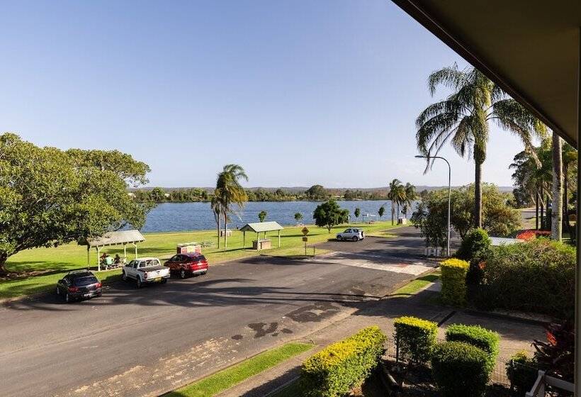 Deluxe room with river view, Midlands Motel