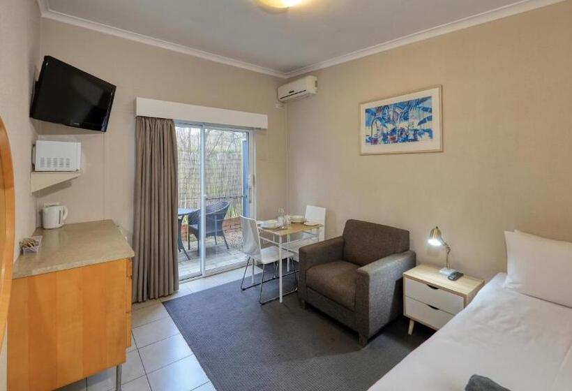 2 베드룸 이그제큐티브 아파트, Hamilton Hume Motor Inn