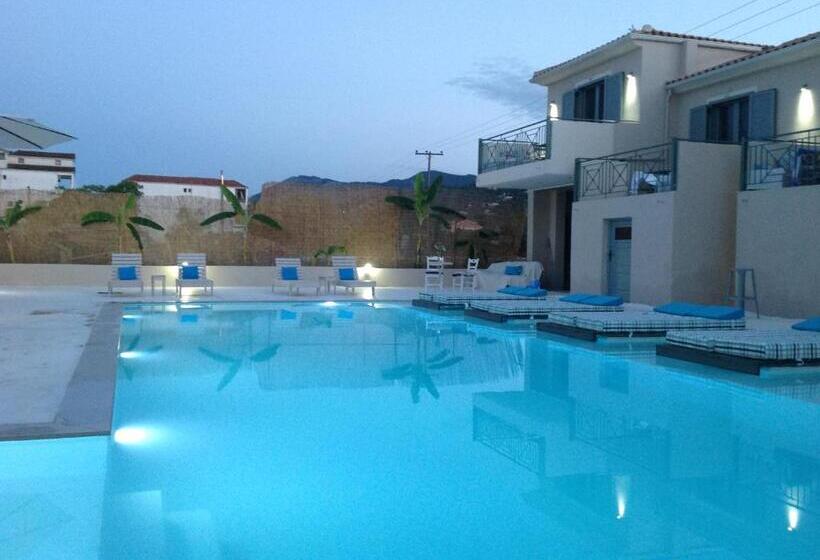 Полулюкс Вид на Бассейн, Villa Olga Lounge