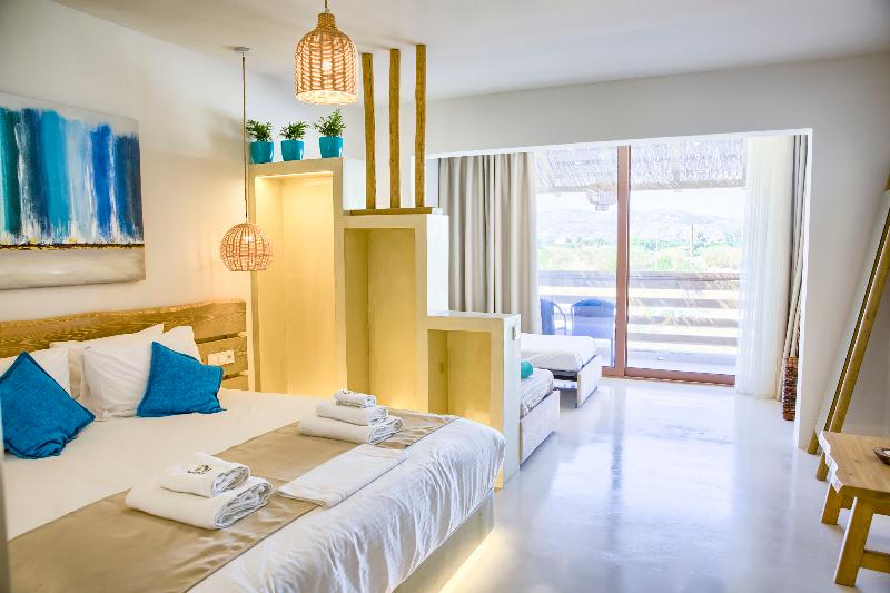 جناح جونيور مزوَّد بحمام سباحة, Alia Luxury Suites And Spa