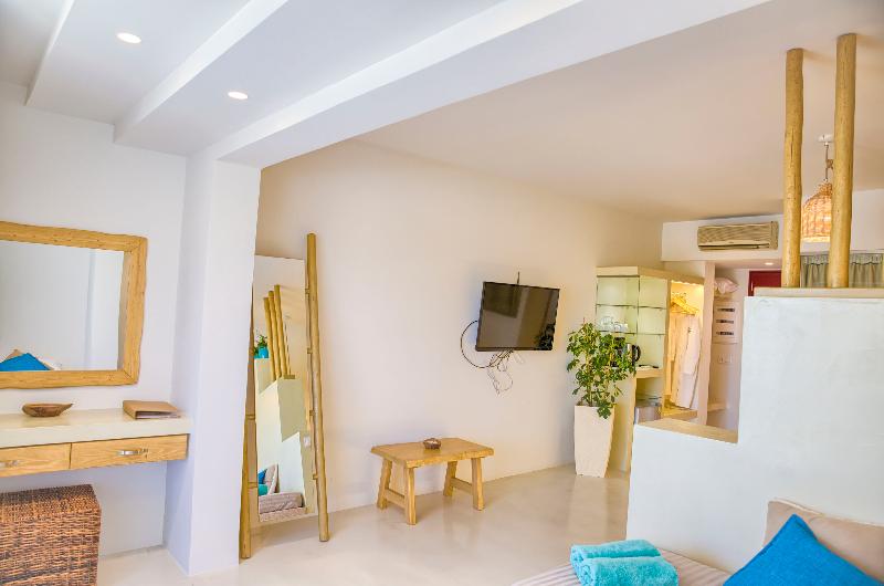 جناح جونيور مزوَّد بحمام سباحة, Alia Luxury Suites And Spa