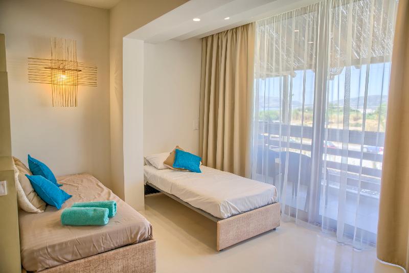 전용 풀장 주니어 스위트, Alia Luxury Suites And Spa