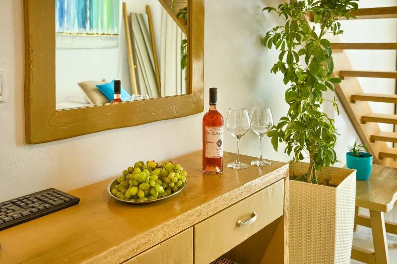 전용 풀장 스위트, Alia Luxury Suites And Spa