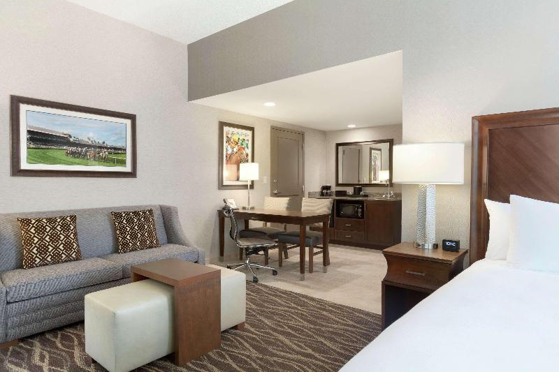Люкс Премиум, Embassy Suites Saratoga Springs