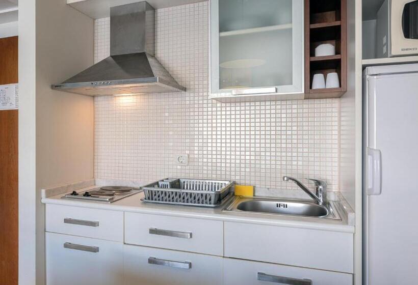 جناح, Barut B Suites