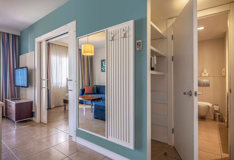 جناح, Barut B Suites