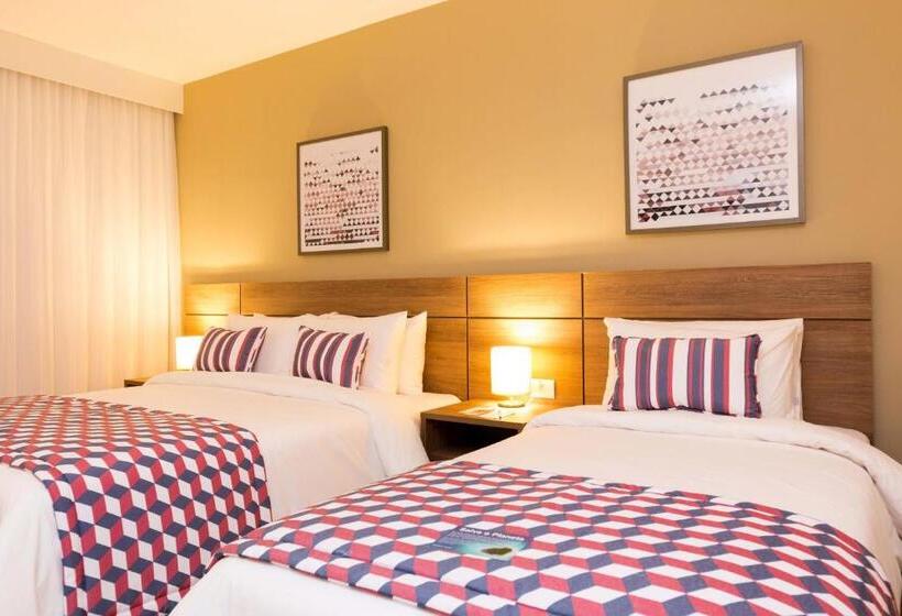 Номер Стандарт Трехместный, Tulip Inn Campos Dos Goytacazes
