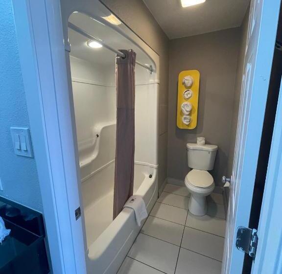 Номер Стандарт 2 Двуспальные Кровати, Motel 6 Denton, Tx  Unt