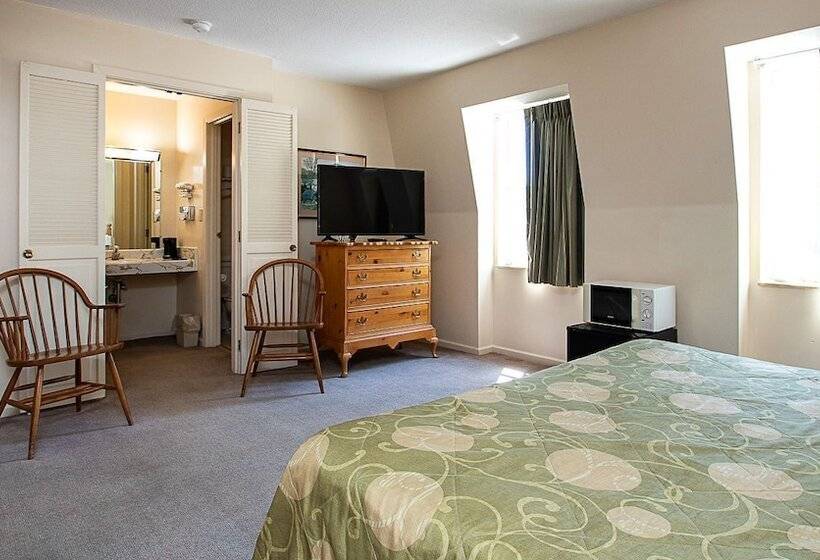 Номер Стандарт Индивидуальный, Country Squire Inn And Suites