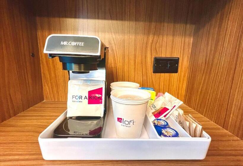 Люкс Кровать Кинг, Aloft Raleigh