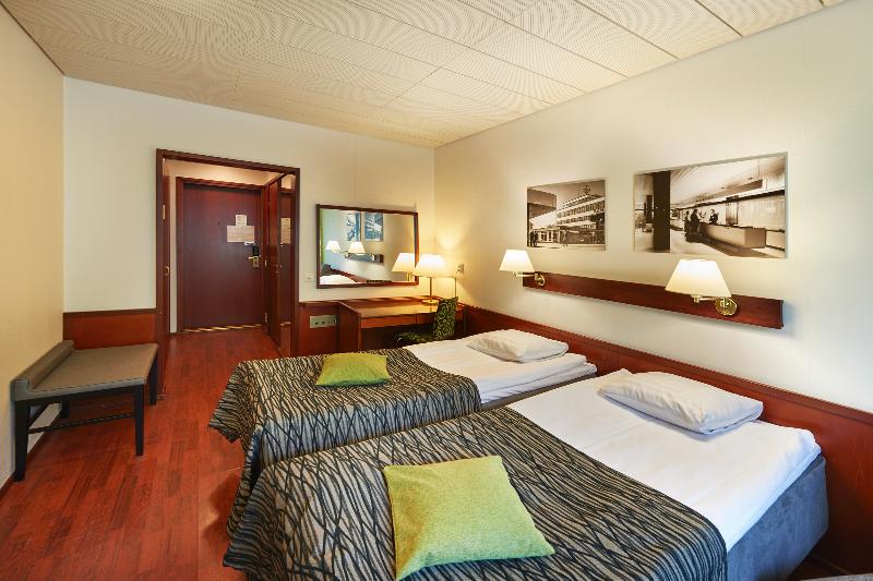 Deluxe Kolmen Hengen Huone, Arena Leme