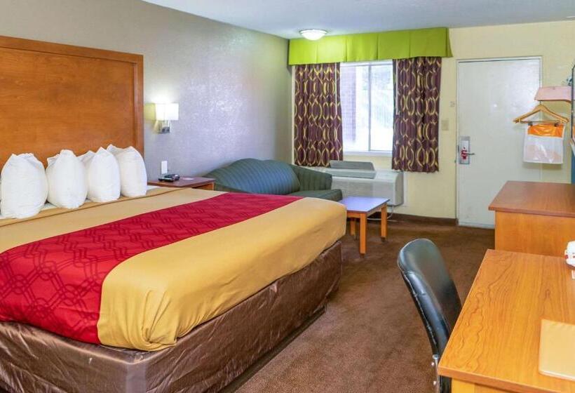 キングサイズベッドのスタンダードルーム, Econo Lodge Weldon  Roanoke Rapids