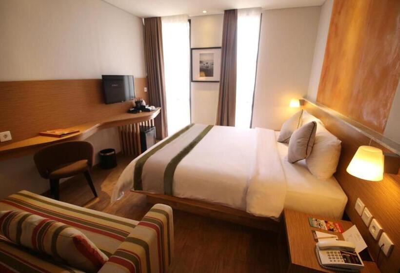 اتاق لوکس با تخت بزرگ, Liberta Hotel Jimbaran