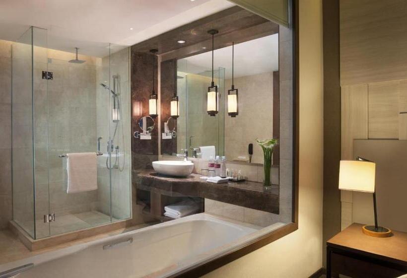Номер Премиум, Crowne Plaza Bandung, An Ihg