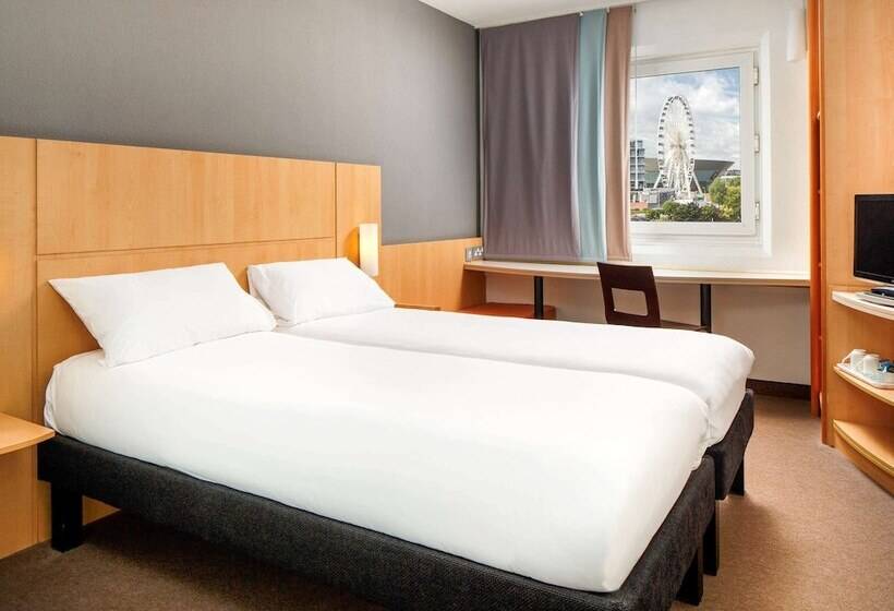 Семейный Номер, Ibis London Thurrock M25