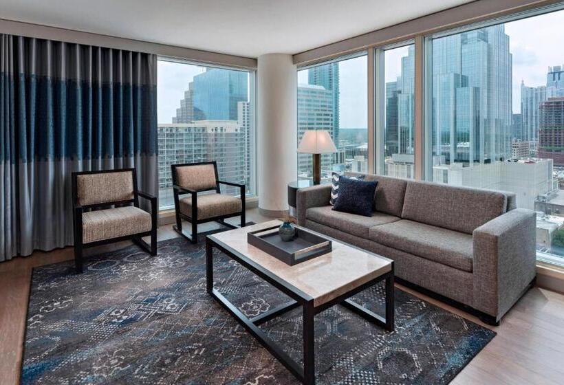 מיטת קינג בסוויטה, The Westin Austin Downtown