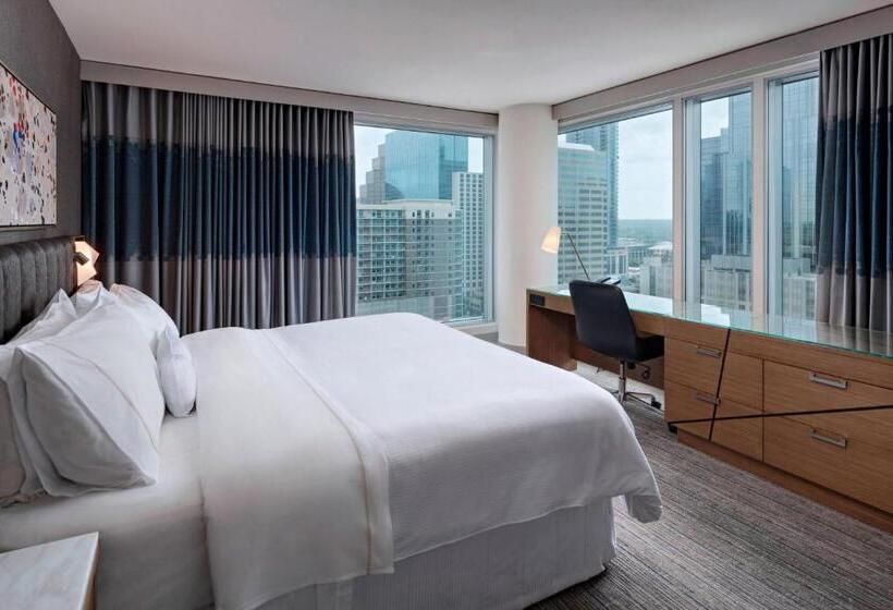 חדר סטנדרט עם מיטת קינג, The Westin Austin Downtown