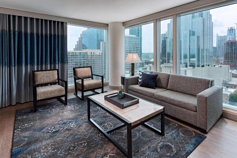 מיטת קינג בסוויטה, The Westin Austin Downtown